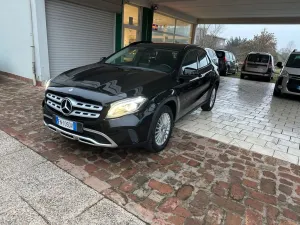 Mercedes-Benz Mercedes-benz GLA 180 d Aut.