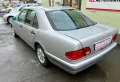 Mercedes-Benz E 230