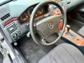 Mercedes-Benz E 230