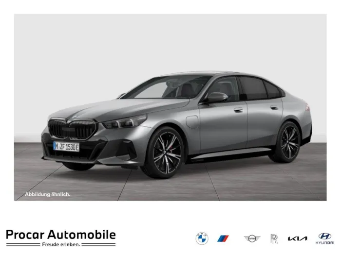 BMW 530e xDrive M Sport HUD PANO ACC 360°KAM RFK LM