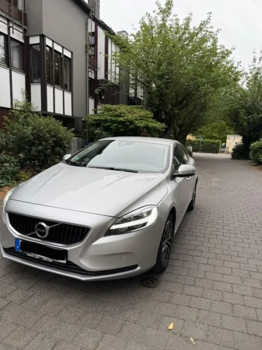 Volvo V40 T2 Geartronic Momentum Momentum