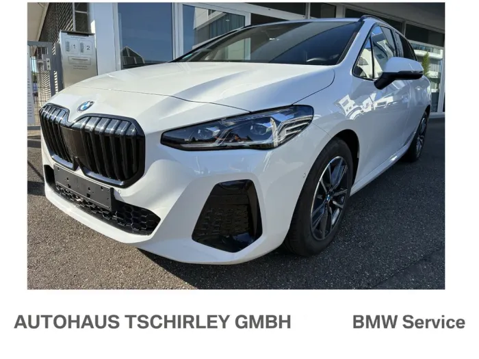 BMW 220i Active Tourer M Sport AHK Premiumpaket
