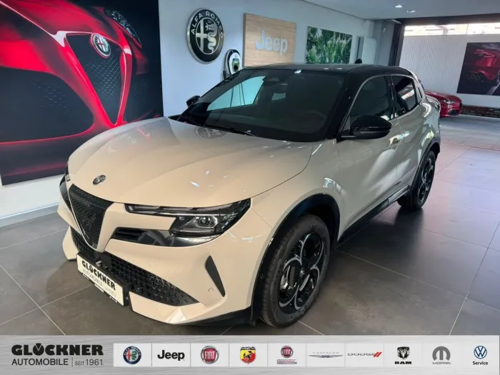 Alfa Romeo Junior Ibrida Ti 1.2l MHEV TECHNOLOGY