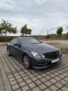Mercedes-Benz E 250 Coupé E 250 BlueEFFICIENCY Avantgarde