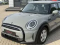 MINI ONE Classic Trim Navi-LED-Mini connected-PDC-SHZ