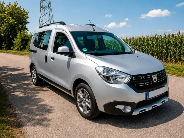 Dacia Dokker 1.3 TCe 131 PS - AHK - 8-fach - 1. Hand