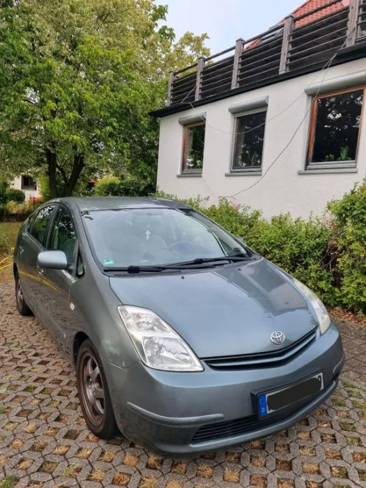 Toyota prius 2