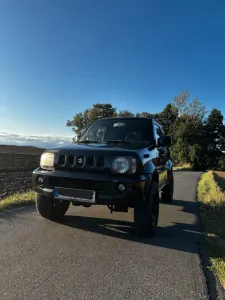 Suzuki Jimny 4WD-Style-Trailmaster-AHK- TÜV-Umbauten