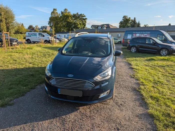 Ford Grand C-Max Titanium 1. Hand Vollausstattung