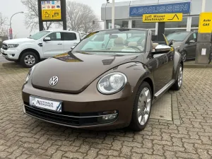 Volkswagen New Beetle Cabriolet 70´s Design