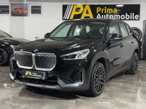 BMW iX1 20 eDrive / Navi Sitzheizung Rückfahrkamera