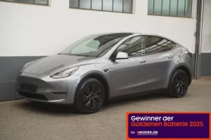 Tesla Model Y Long Range AWD *AHK*HW4*