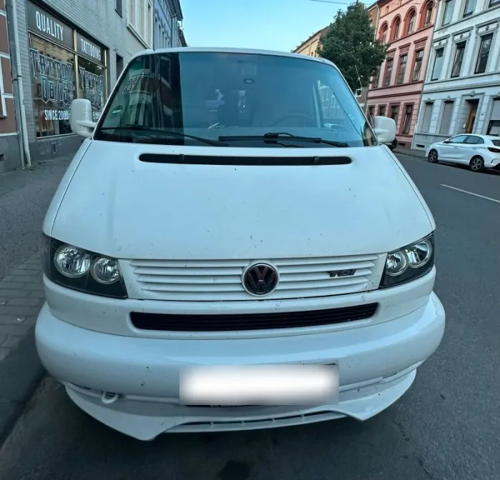 Volkswagen T4 Caravelle 1998!  TÜV bis Oktober 2026