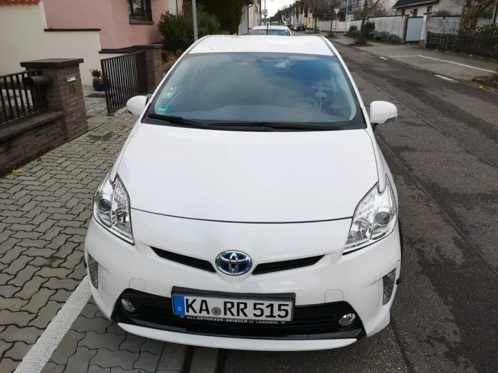 Toyota Prius 1.8-l-VVT-i  Comfort 