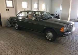 Mercedes-Benz Mercedes Oldtimer 220