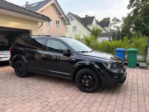 Fiat Freemont BlackCode Motor nur 12000km DVD,AHK,SZ