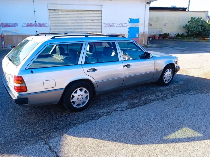 Mercedes-Benz Mercedes-benz 320 250 TD diesel Station Wagon w1