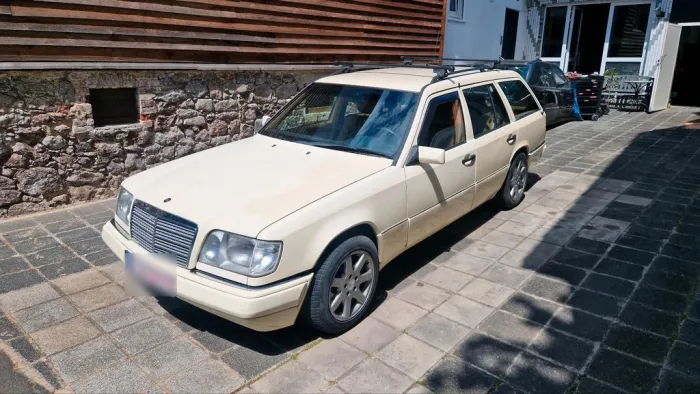 Mercedes-Benz Mercedes W124 T E 250 Diesel Kombi Taxi 2....