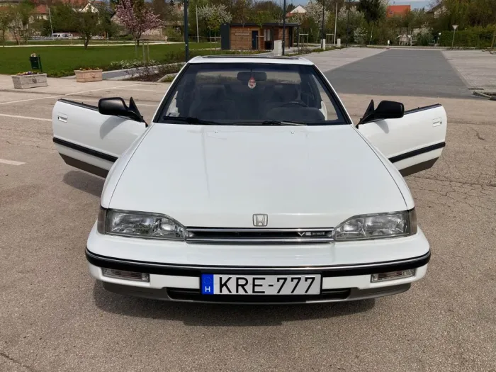 Honda Legend Coupe 2.7i V6