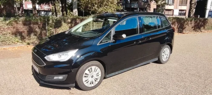 Ford Grand C-Max 1,0 EcoBoost 92kW Cool & Connect...