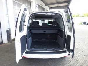 Volkswagen Caddy PKW Trendline BMT