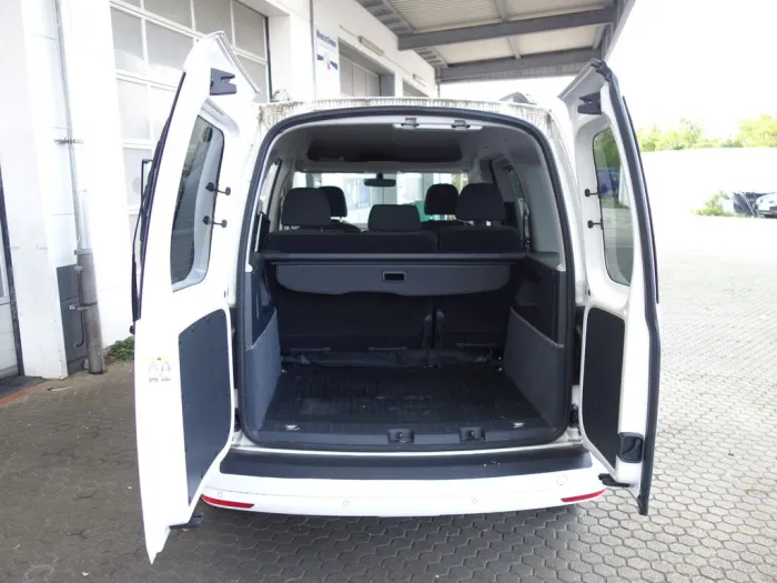 Volkswagen Caddy PKW Trendline BMT