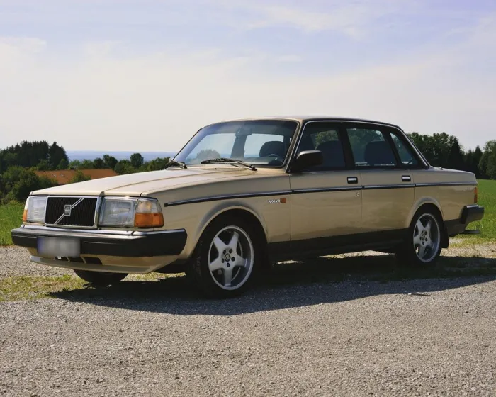 Volvo VOLVO 240 GL - alltagstauglicher Oldtimer ...