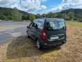 Dacia Dokker mir Rollstuhlrampe Behindertenumbau