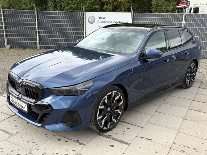 BMW 550 e xDrive Touring MSportPro Pani DrivAssisPro