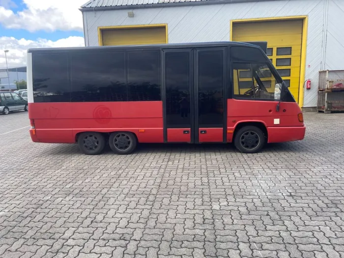Mercedes-Benz MB 100 2.9L D. Sonder Model. 2-3 Achsen.HochLang