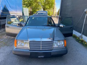 Mercedes-Benz Mercedes Benz 300 D W124