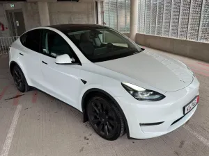 Tesla Model Y Long Range Dual Motor