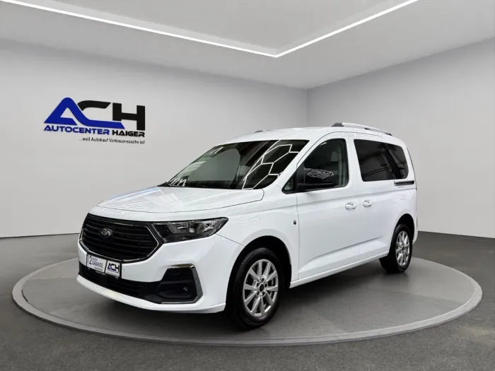 Ford Tourneo Connect Titanium 1.Hand