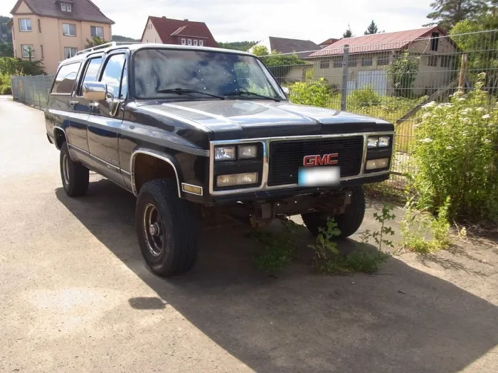 Chevrolet GMC Suburban