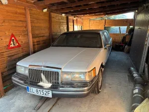 Lincoln Town Car