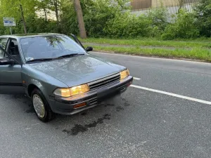Toyota carina