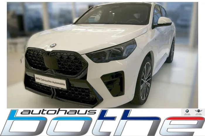 BMW X2 sDrive20i AUT*M-SPORT*HUD*PANO*ACC*KAM*AHK*