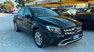 Mercedes-Benz Mercedes-benz GLA 180 Premium