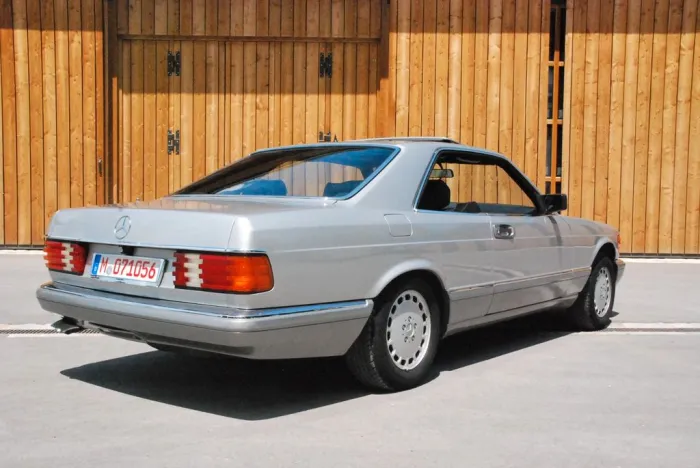 Mercedes-Benz 560 SEC Oldtimer H-Gutachten 