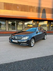 Mercedes-Benz C250 Coupe AMG-Paket - Automatik - TÜV Neu