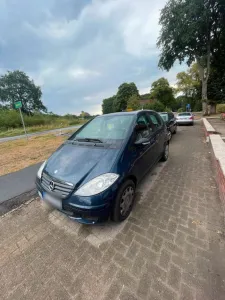 Mercedes-Benz Zum Verkauf steht ein Mercedes-Benz A 150 ...