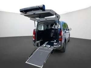 Peugeot Rifter L2 Allure HDI130 EAT8 Rollstuhlumbau
