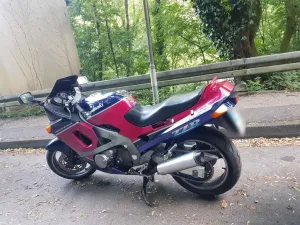 BMW Kawasaki ZZR600 TOP