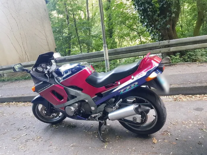 BMW Kawasaki ZZR600 TOP
