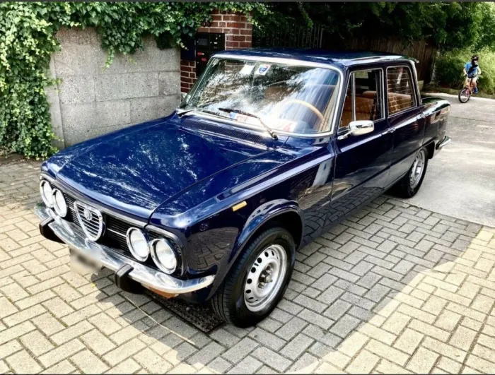 Alfa Romeo Giulia Nuova Super 1300