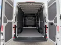 Volkswagen Crafter Kasten mittellang Hochdach FWD Motor 2,0