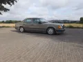 Mercedes-Benz E 230