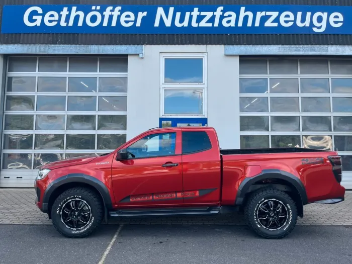 Isuzu D-Max Space Cab V-Cross AT +Kabinen vorbereitet+