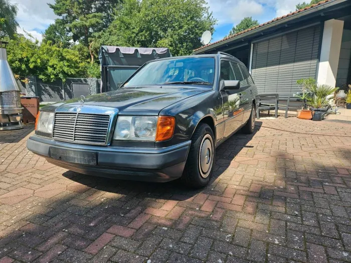 Mercedes-Benz 250TD W124 H-Zulassung
