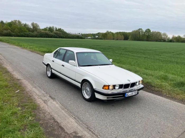 BMW 730